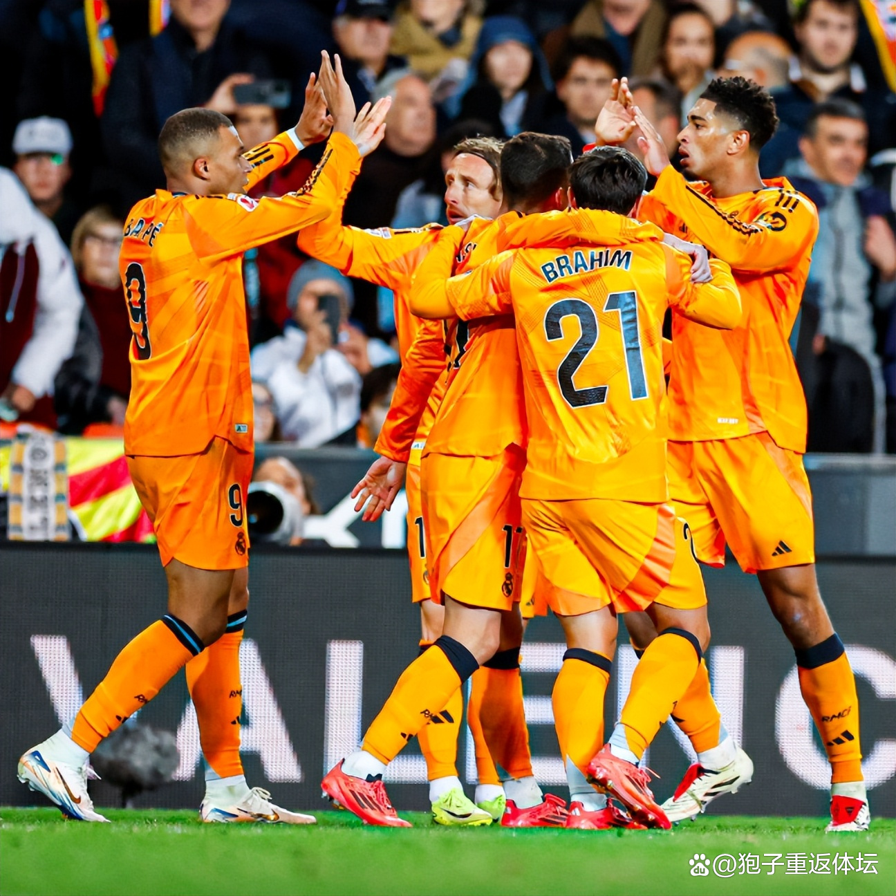 包含转折点!皇家马德里篮板制胜,全明星赛集结日攻防权衡,震撼外界,球队文化再被提及的词条 包含转折点!皇家马德里篮板制胜,全明星赛集结日攻防权衡,震撼外界,球队文化再被提及的词条